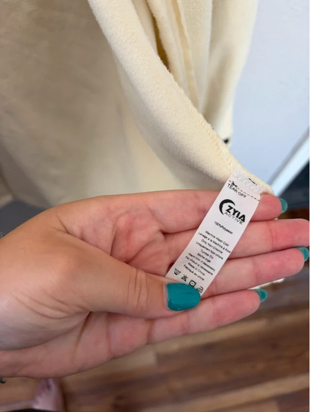 Zyia Active cream shacket size XXL. Some wear - Picture 4 of 5